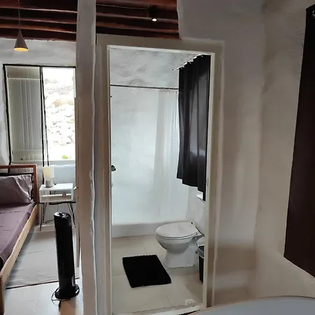 Artemis Authentic Mykonian Stone House Near Super Paradise Beach (Mykonos)
